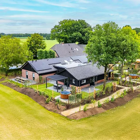 Valkse Hoeve Met Hottub | 4 Personen أوتيرلو