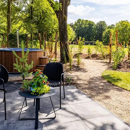 فيلة Valkse Hoeve Met Hottub | 4 Personen
