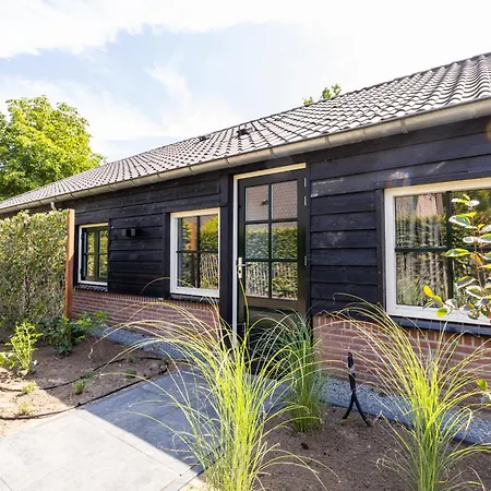 Valkse Hoeve Met Hottub | 4 Personen 빌라