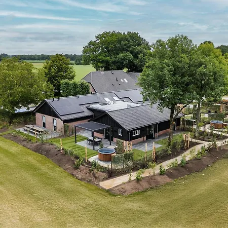 Valkse Hoeve Met Hottub | 4 Personen * أوتيرلو
