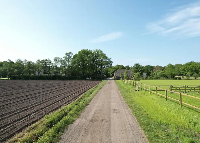 Villa Valkse Hoeve Met Hottub | 4 Personen *