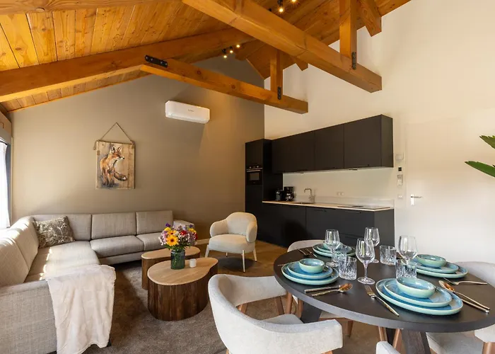 Valkse Hoeve Met Hottub | 4 Personen *