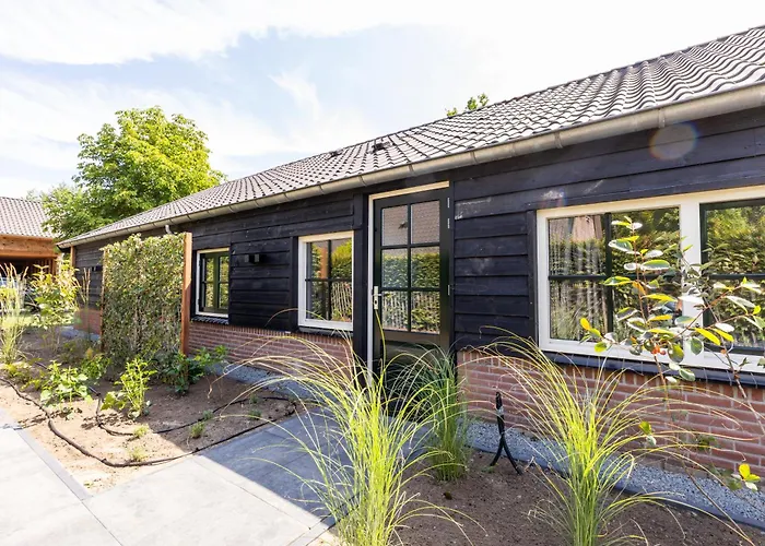 Valkse Hoeve Met Hottub | 4 Personen 빌라