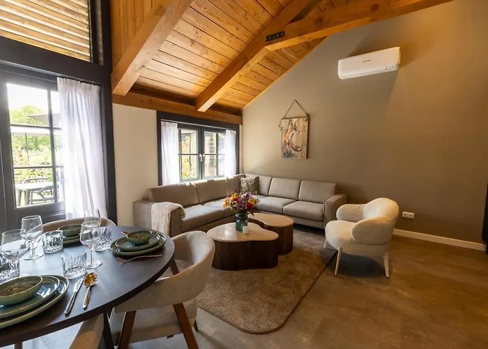 Villa Valkse Hoeve Met Hottub | 4 Personen Otterlo